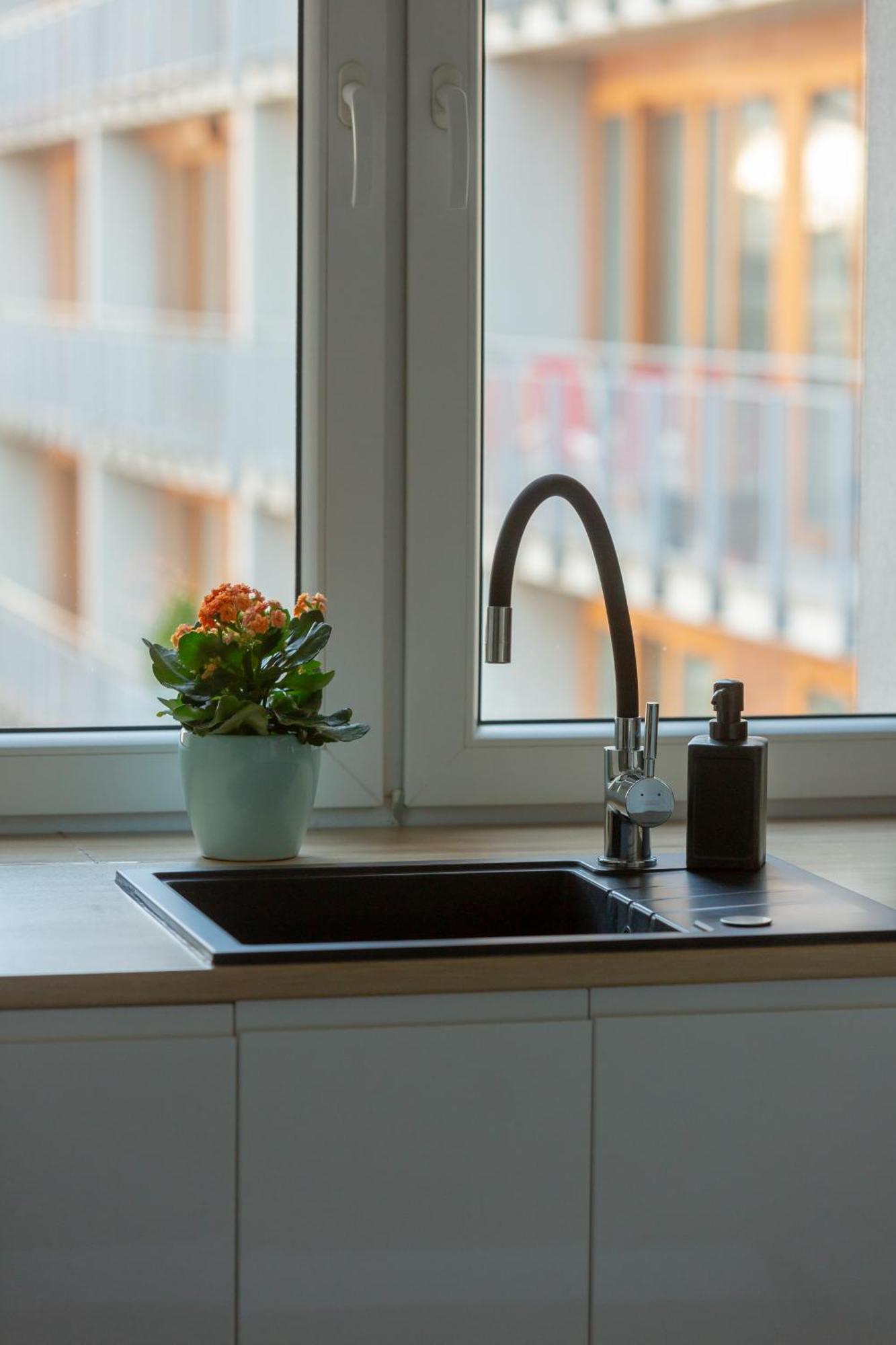 Central Apartment Emilii Plater By Noclegi Renters Варшава Екстер'єр фото