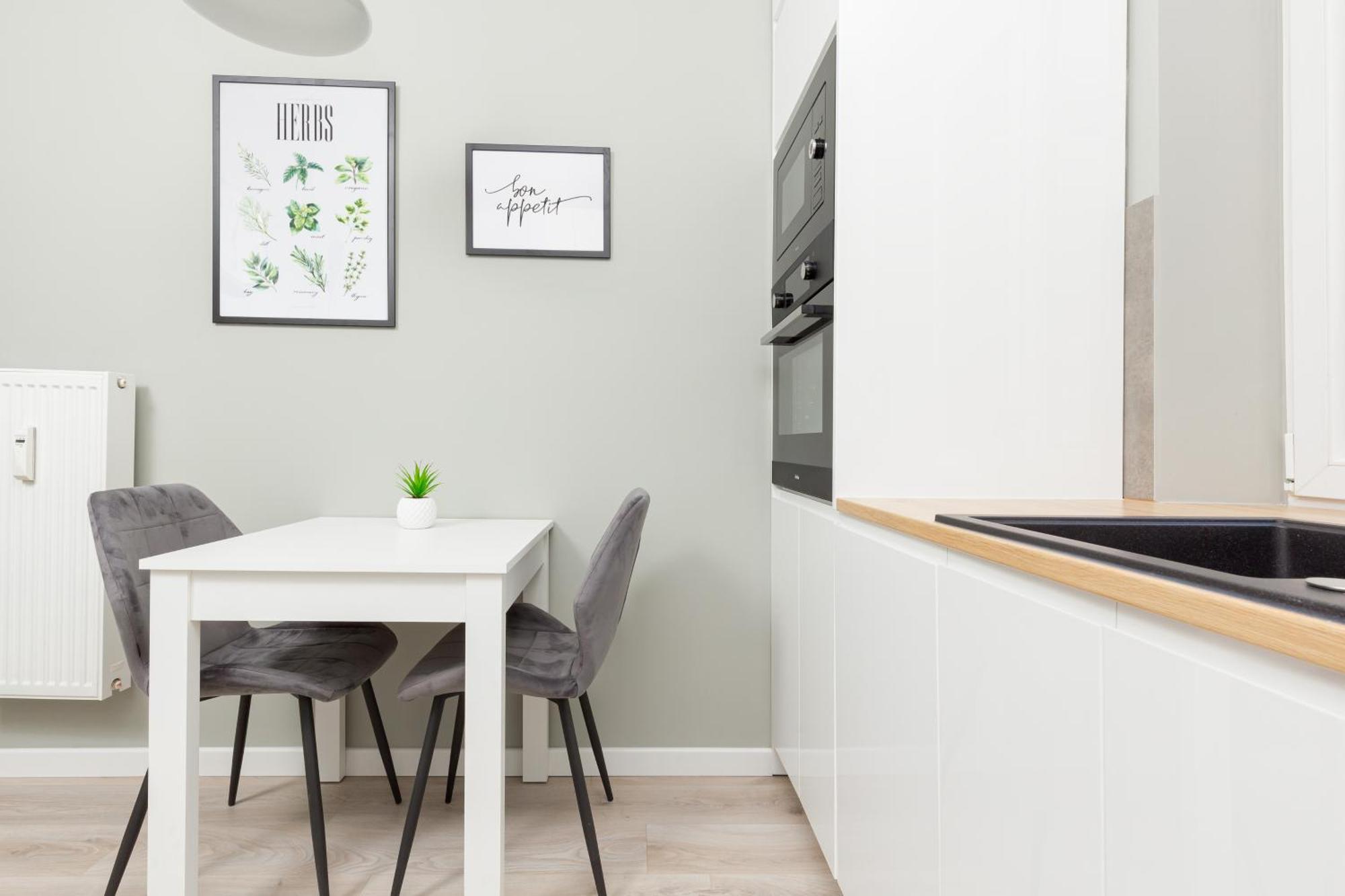 Central Apartment Emilii Plater By Noclegi Renters Варшава Екстер'єр фото