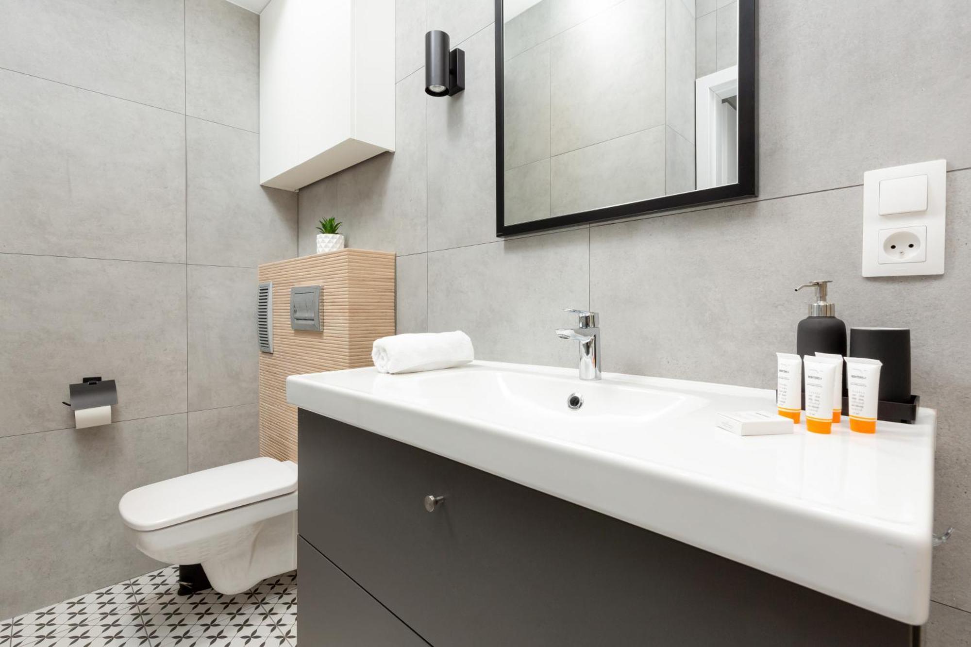 Central Apartment Emilii Plater By Noclegi Renters Варшава Екстер'єр фото